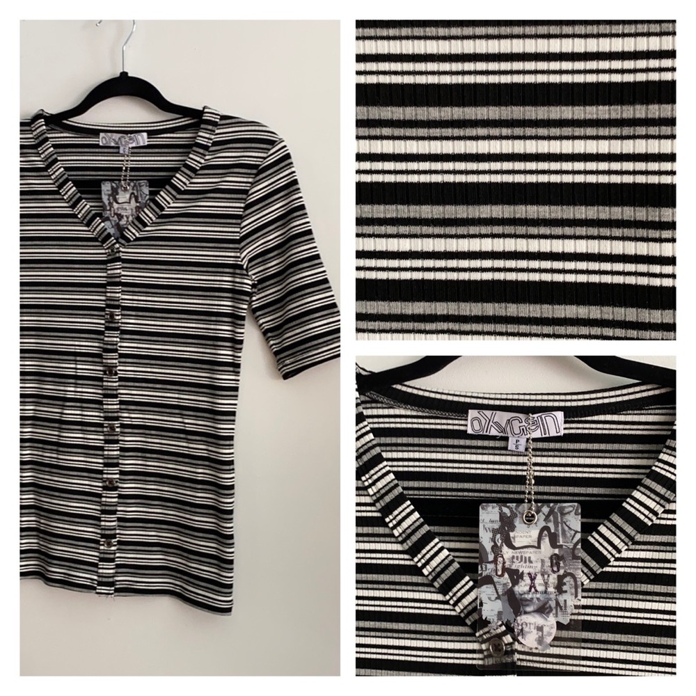 💟 $10 💟  🆕 Striped Top w/ faux buttons!!! Brand NEW!!!